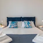 Blue Penthouse Apartment *